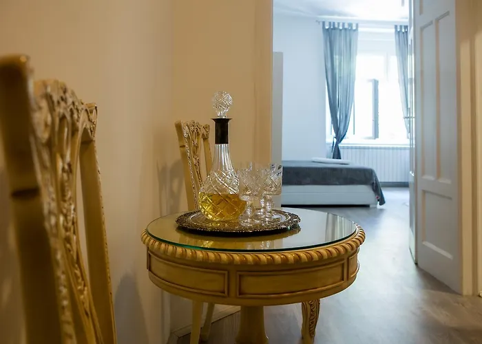 Natalie's Lejlighed *